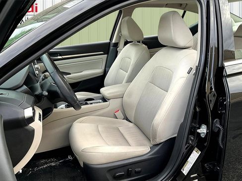 Used 2019 Nissan Altima 2.5 SV image 21