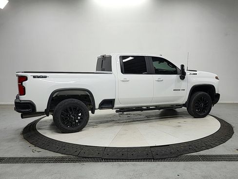 Used 2025 Chevrolet Silverado 2500 LT w/ Trail Boss Package AWD/4WD image 8