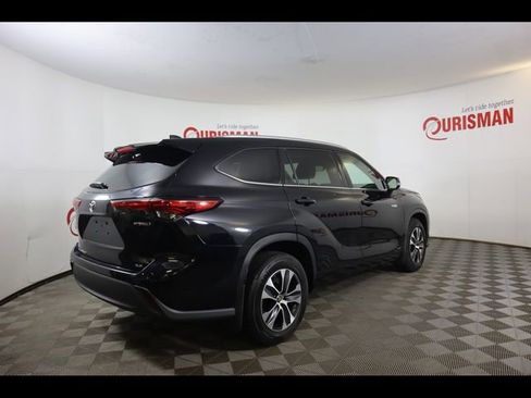 Used 2021 Toyota Highlander XLE image 10