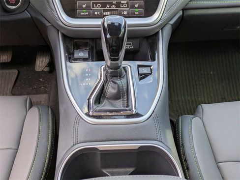 Used 2025 Subaru Outback Onyx Edition XT w/ Popular Package #2 image 15