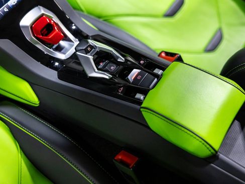 Used 2023 Lamborghini Huracan EVO AWD/4WD image 52