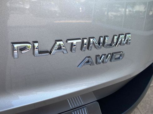 Certified 2023 Nissan Rogue Platinum w/ Platinum Premium Package AWD/4WD image 9