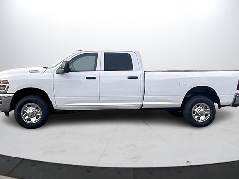New 2026 RAM 2500 Tradesman w/ Chrome Appearance Group image 6