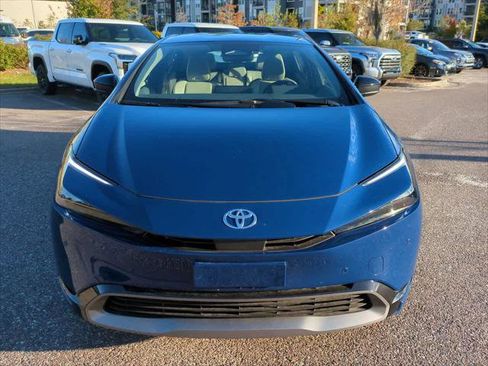 Used 2025 Toyota Prius Limited image 8