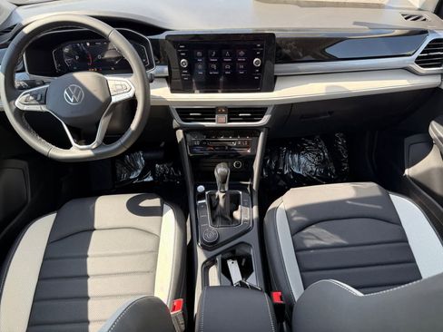 New 2025 Volkswagen Taos SEL image 10