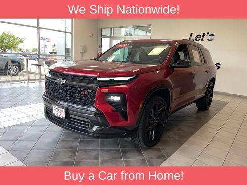 Used 2024 Chevrolet Traverse RS AWD/4WD image 2