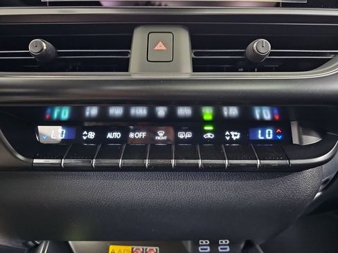 New 2026 Lexus UX 300h AWD image 27