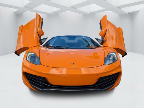 Used 2014 McLaren MP4-12C Spider RWD image 12