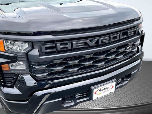Used 2023 Chevrolet Silverado 1500 Custom AWD/4WD image 29