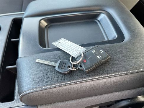 Used 2016 GMC Sierra 1500 SLE w/ SLE Value Package image 33