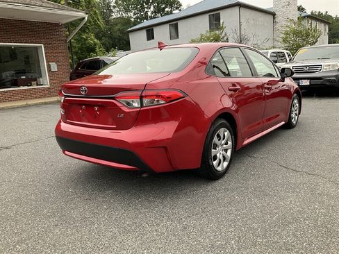 Used 2021 Toyota Corolla LE FWD image 5