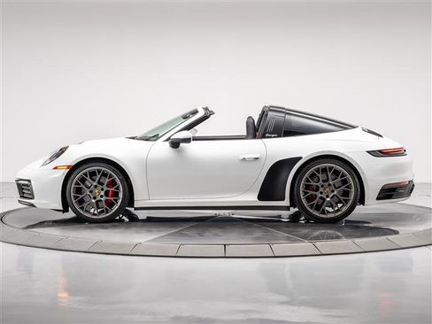 Used 2022 Porsche 911 Targa 4S image 3