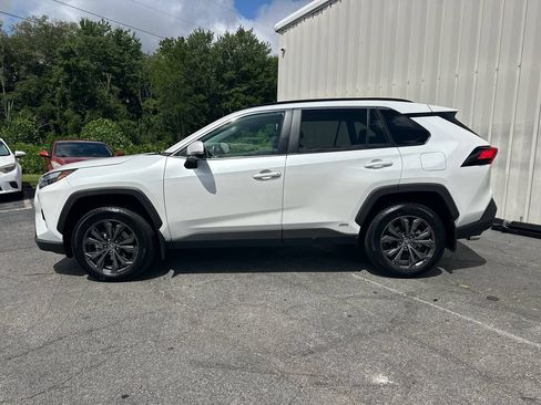 Used 2024 Toyota RAV4 XLE Premium w/ Weather Package AWD/4WD image 9