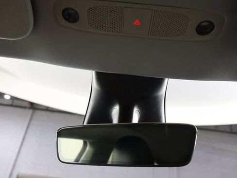 Used 2021 Tesla Model Y 2WD image 16