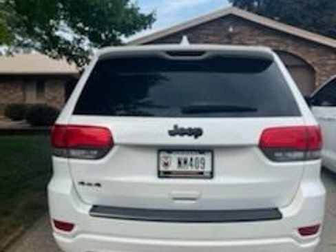 Used 2015 Jeep Grand Cherokee Altitude AWD/4WD image 6