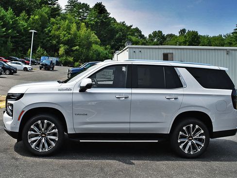 New 2026 Chevrolet Tahoe High Country w/ Sun And Tow Package AWD/4WD image 4
