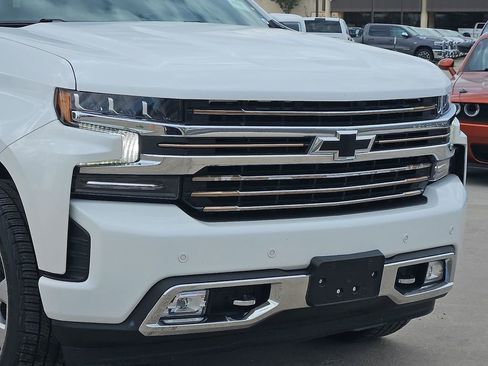 Used 2022 Chevrolet Silverado 1500 High Country AWD/4WD image 7