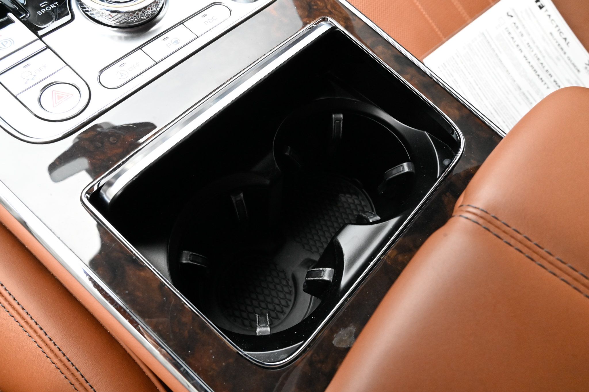 Used 2022 Bentley Flying Spur V8 AWD/4WD image 30