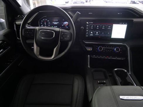 New 2026 GMC Sierra 3500 Denali w/ Denali Reserve Package image 16