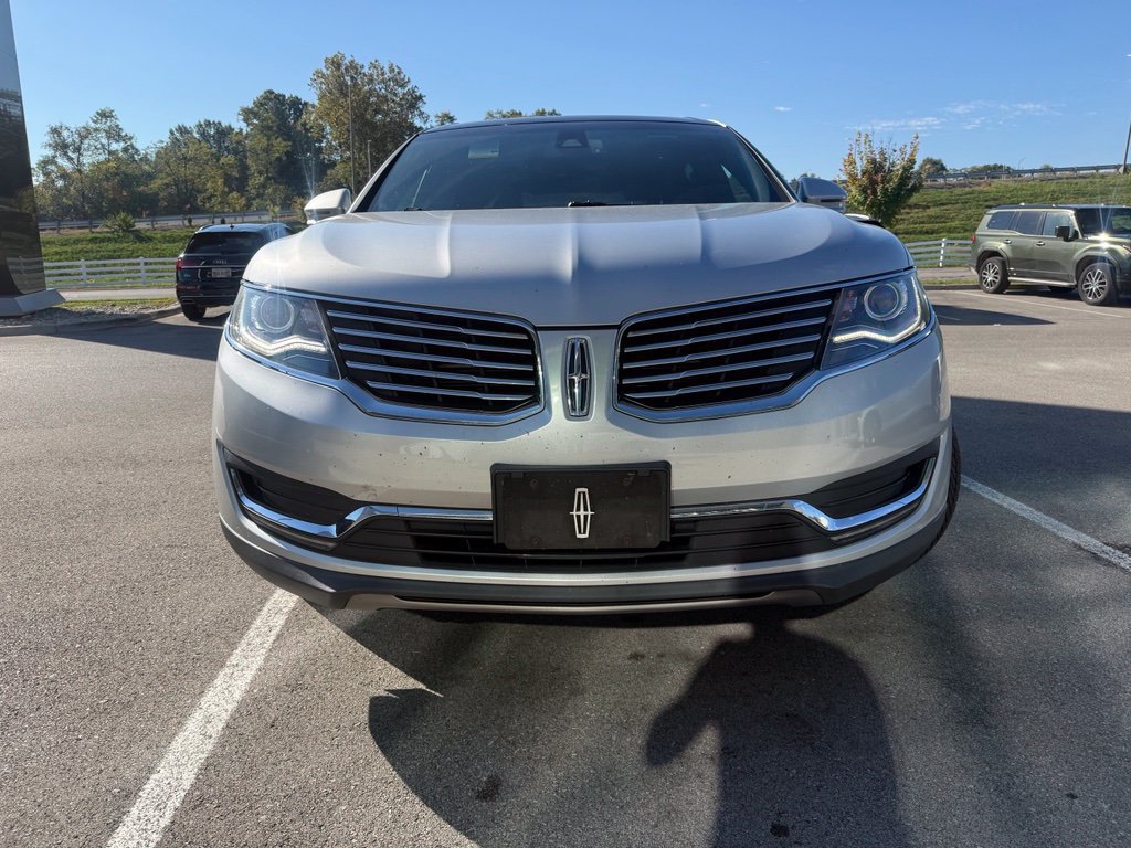 Used 2016 Lincoln MKX Reserve w/ Climate Package AWD/4WD image 2
