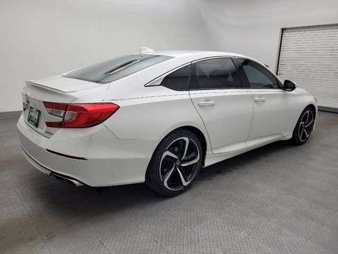Used 2018 Honda Accord Sport image 10