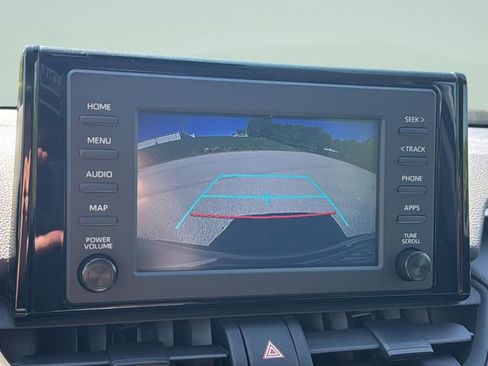Used 2019 Toyota RAV4 LE w/ Carpet Mat Package image 26