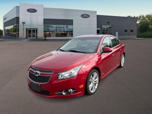 Used 2014 Chevrolet Cruze LTZ w/ Sun, Sound and Sport Package FWD image 4