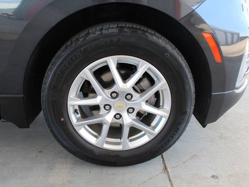 Used 2022 Chevrolet Equinox LT FWD image 50