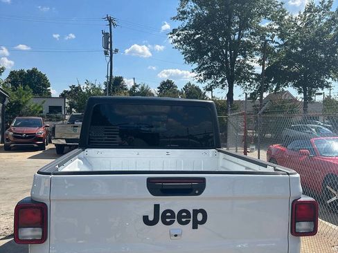 Used 2022 Jeep Gladiator Sport w/ Trailer Tow Package image 5