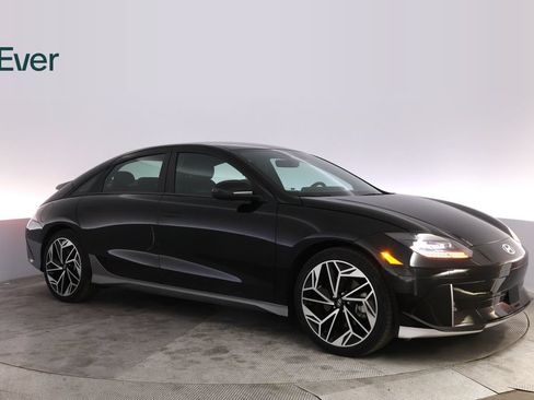 Used 2023 Hyundai Ioniq 6 SEL RWD image 14