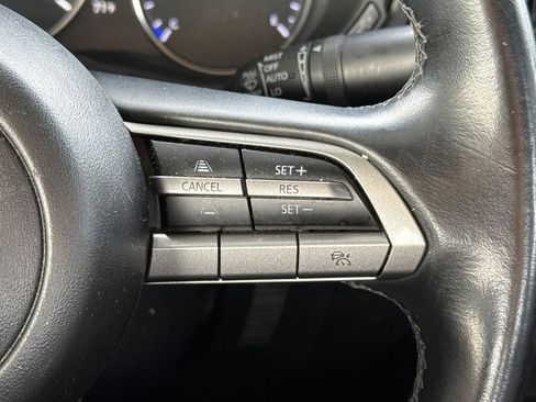 Used 2023 MAZDA MAZDA3 s image 34