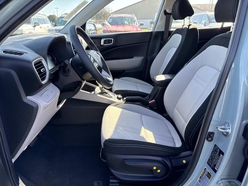 New 2026 Hyundai Venue SEL image 10