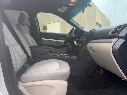 Used 2018 Ford Explorer 4WD image 21