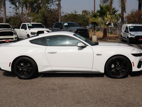 Used 2025 Ford Mustang GT RWD image 10