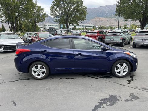 Used 2013 Hyundai Elantra GLS w/ Preferred Pkg FWD image 6