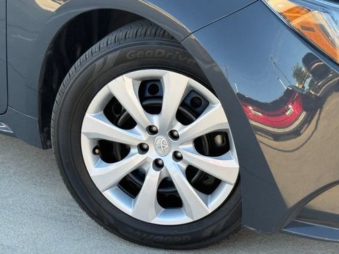 Used 2024 Toyota Corolla LE FWD image 2