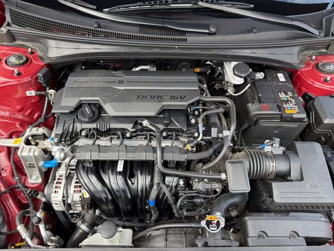 Used 2025 Hyundai Elantra SEL w/ Cargo Package FWD image 20