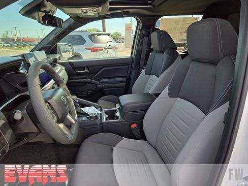 New 2026 Toyota Tacoma TRD Off-Road w/ TRD Off Road Upgrade Package AWD/4WD image 23