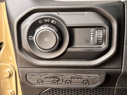 Used 2025 Jeep Wrangler Sport AWD/4WD image 21