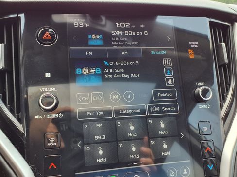 Used 2023 Subaru Outback Premium AWD/4WD image 7