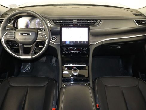 Used 2023 Jeep Grand Cherokee L Limited AWD/4WD image 13