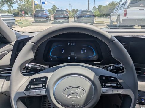 New 2026 Hyundai Elantra SEL Sport Premium FWD image 28