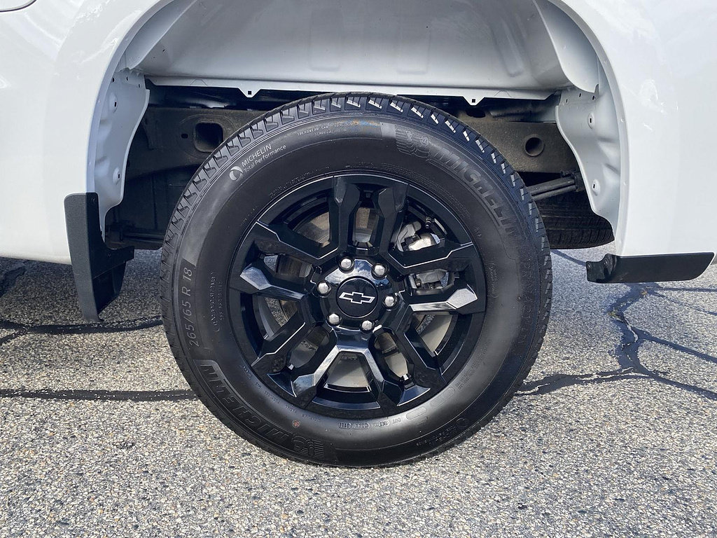 Certified 2026 Chevrolet Silverado 1500 RST AWD/4WD image 26