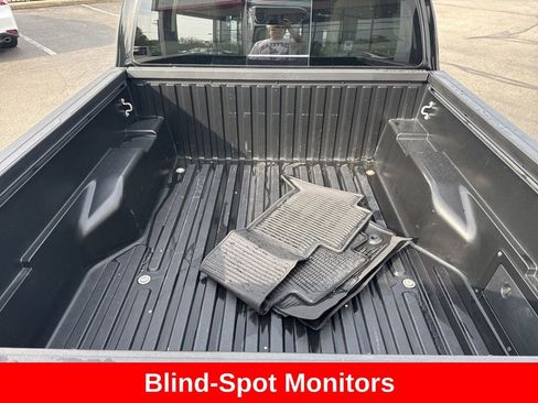 Used 2020 Toyota Tacoma SR5 w/ Technology Package image 7