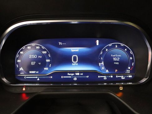 Used 2024 Chevrolet Suburban Premier image 14