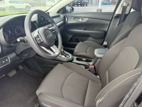 Used 2020 Kia Forte LXS image 9