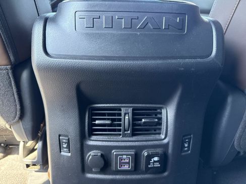 Used 2021 Nissan Titan Platinum Reserve w/ Moonroof Package AWD/4WD image 19
