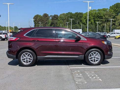 Certified 2023 Ford Edge SEL w/ Convenience Package AWD/4WD image 3