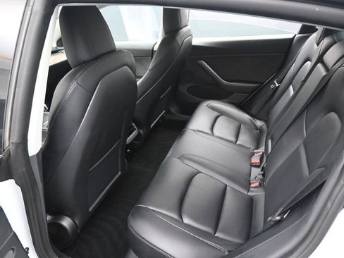 Used 2022 Tesla Model 3 Long Range AWD/4WD image 29