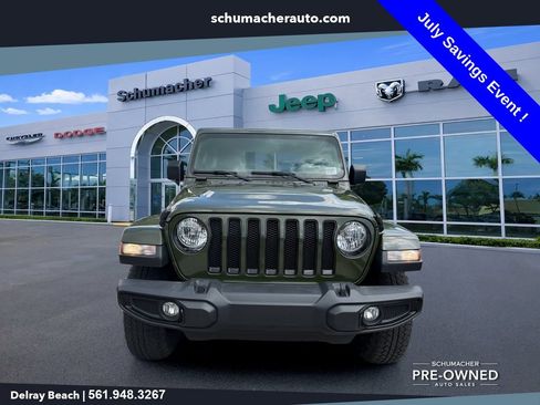 Used 2023 Jeep Wrangler Unlimited Sahara AWD/4WD image 2